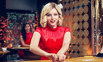 Trọng tài tuyên bố hòa trong trận đá gà